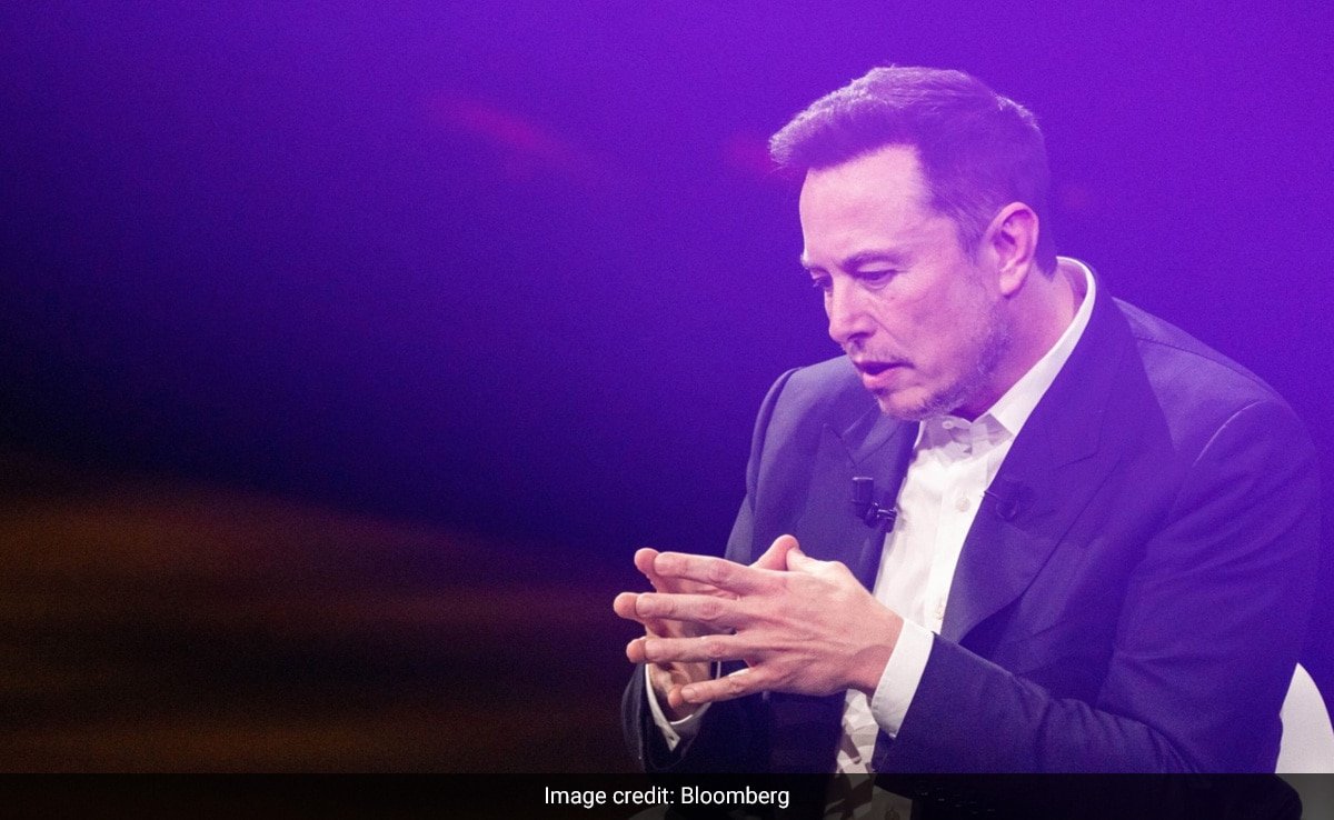 Elon Musk Debuts 'Rebellious' Grok AI Bot To Challenge ChatGPT