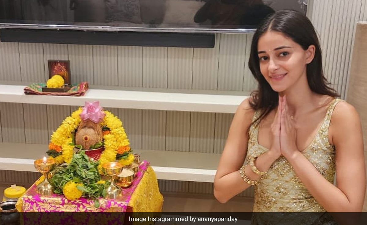 Ananya Panday Buys New Apartment In Mumbai. Tiger Shroff, Farah Khan, Parineeti Chopra React