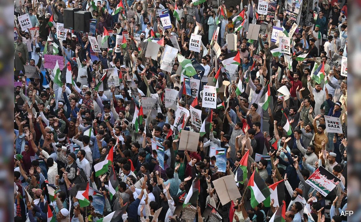 Thousands March In Europe And Iran, Call For 'Barbary To Stop' In Gaza